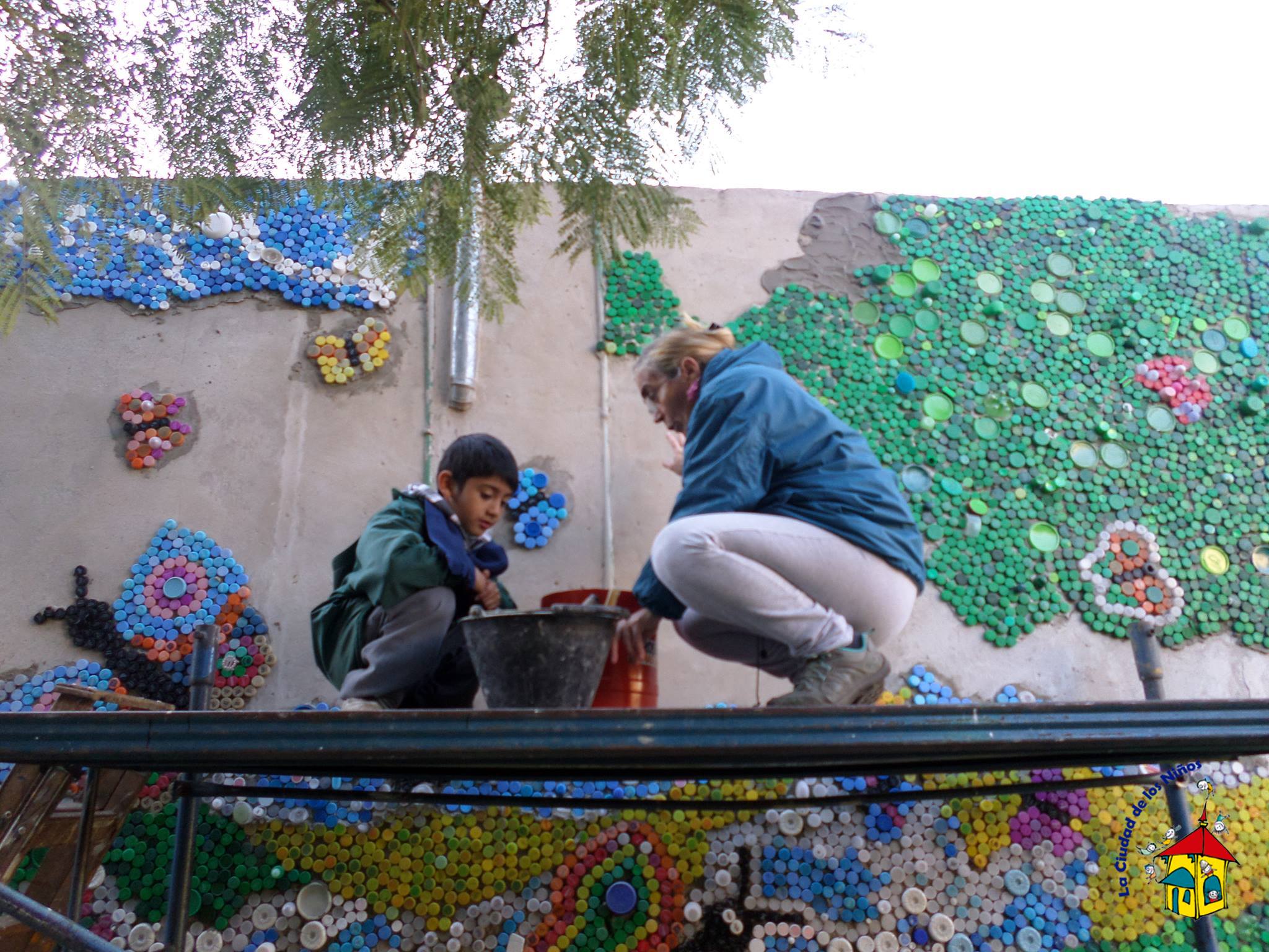 Proceso de trabajo en el Mural de la Ciudad de los niños en Rosario