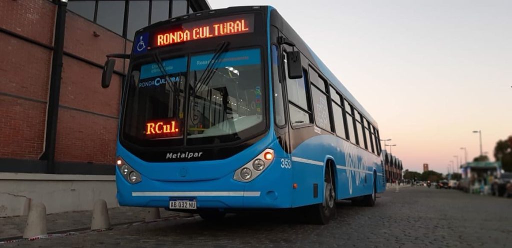 Ronda Cultural, el bus turístico de Rosario