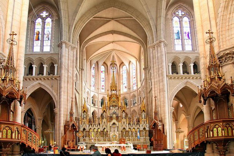 Iglesias neogóticas en Buenos Aires